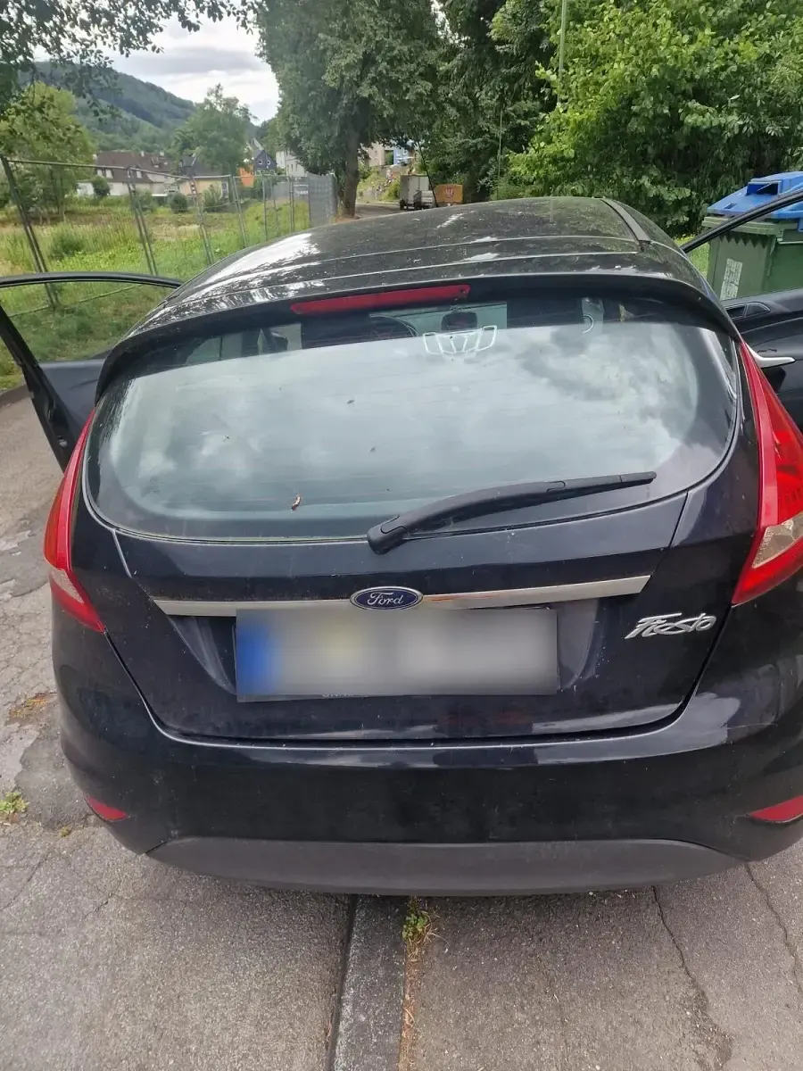 Gebraucht Ford Fiesta 97 PS (71 kW) 2009 Schwarz Kleinwagen