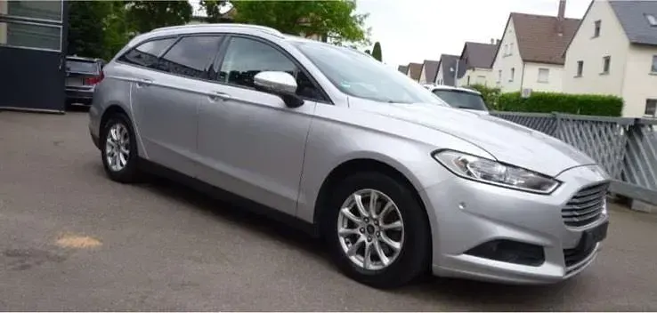 Gebraucht Ford Mondeo 150 PS (110 kW) 2015 Silber Kombi