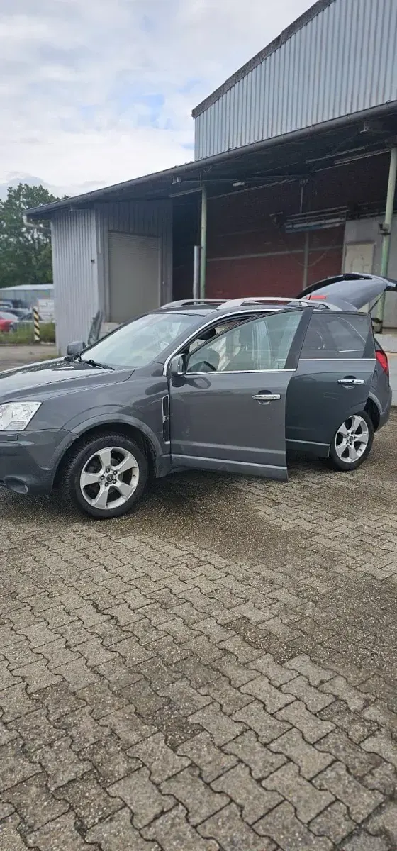 Gebraucht Opel Antara 150 PS (110 kW) 2010 Grau SUV
