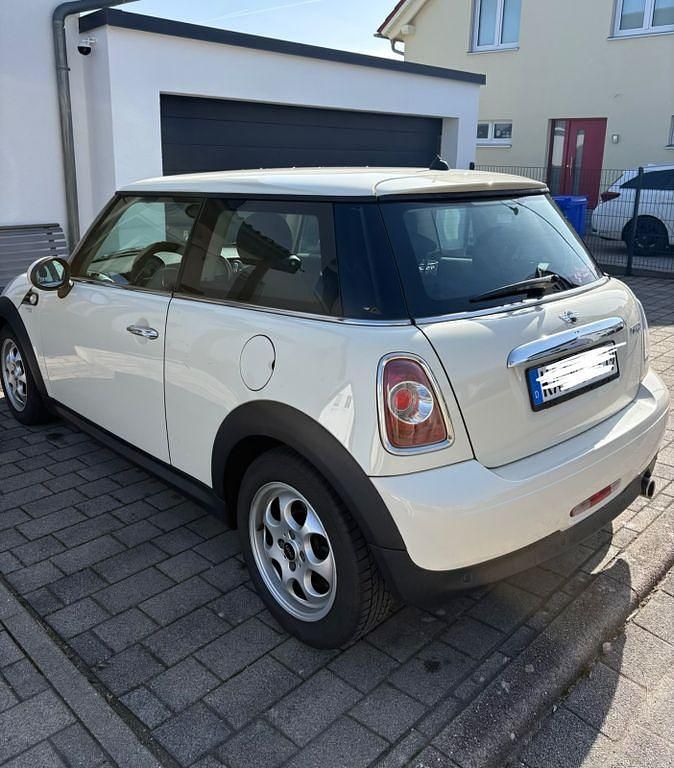 Gebraucht Mini Cooper 122 PS (89 kW) 2013 Weiß Kleinwagen