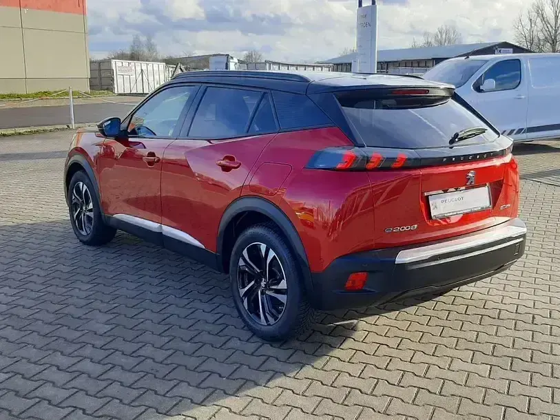 Gebraucht Peugeot e-2008 GT 100 kW (136 PS) 2020 Unbekannt (metallic) SUV