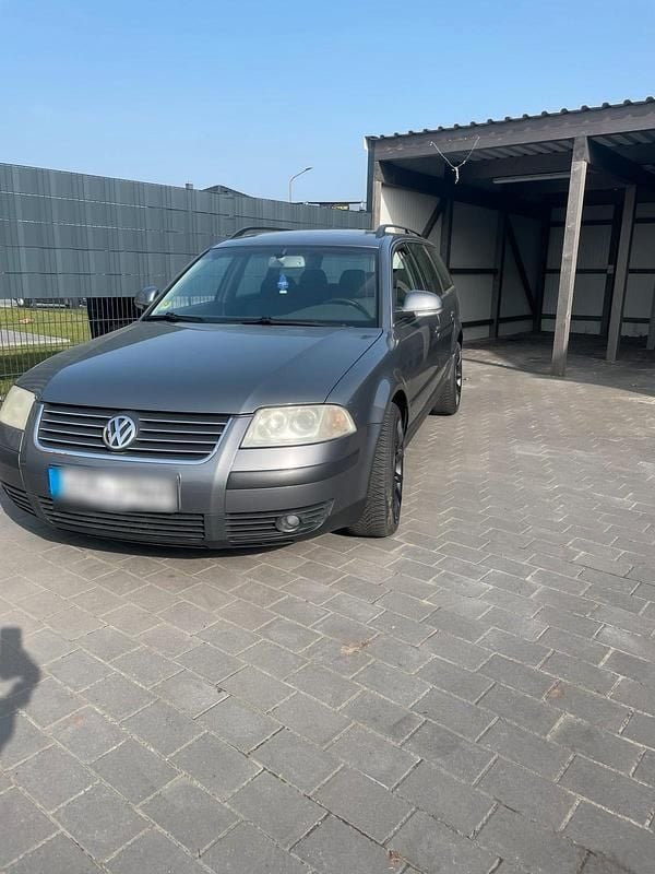 Usata VW Passat 131 CV (96 kW) 2004 Grigio Station wagon