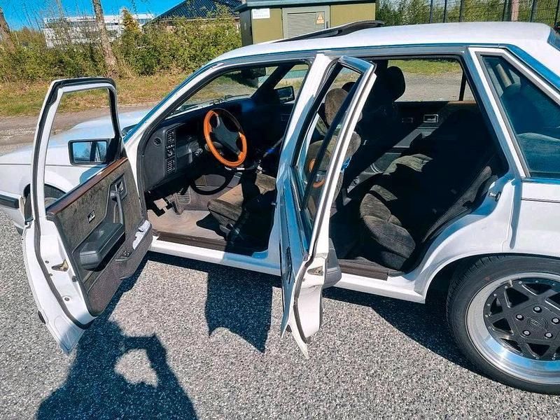 Gebraucht Opel Senator 319 PS (234 kW) 1985 Weiß Limousine