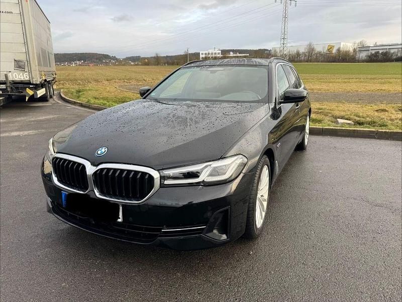 Gebraucht BMW 520 204 PS (150 kW) 2022 Schwarz Kombi