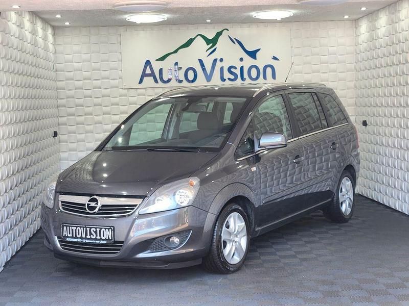 Grau Gebraucht 2011 Opel Zafira Design Edition Van / Kleinbus | 4.750 € (Fairer Preis) - Bild 1/4