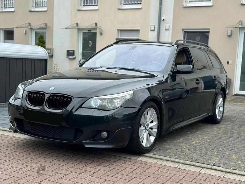 Schwarz Gebraucht 2009 BMW 525 M Sport Kombi | 7.999 € (Fairer Preis) - Bild 1/4