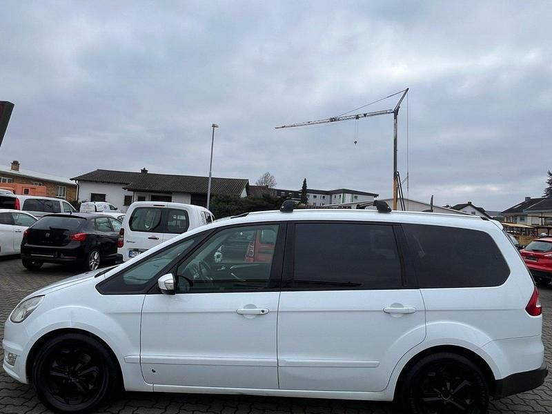 Gebraucht Ford Galaxy 163 PS (119 kW) 2013 Weiß Van / Kleinbus