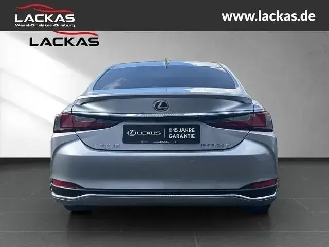 Neu Lexus ES300H Business Edition 218 PS (160 kW) 2026 Silber Limousine