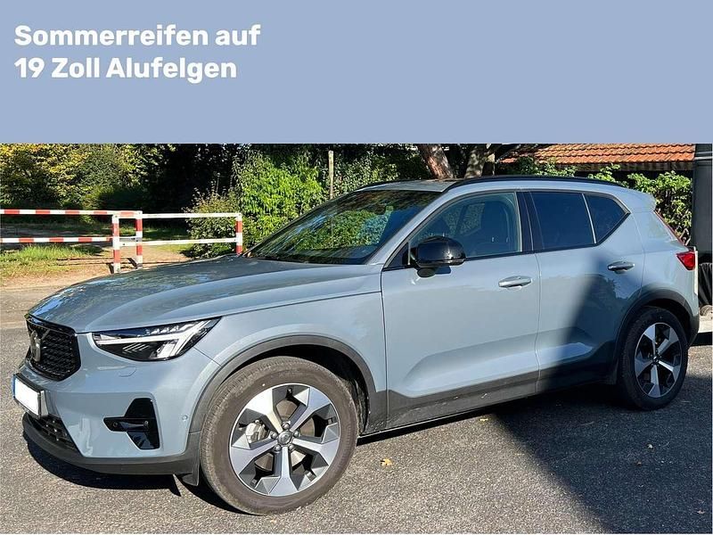 Gebraucht Volvo XC40 Ultimate 197 PS (144 kW) 2023 Grau SUV