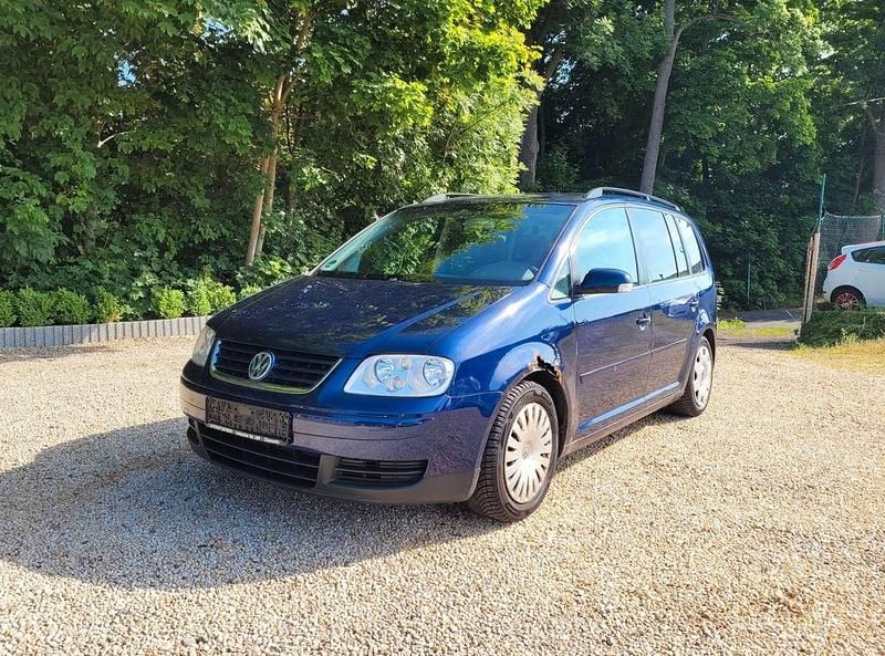 Blau Gebraucht 2003 VW Touran Trendline Van / Kleinbus | 780 € (Superpreis) - Bild 1/4
