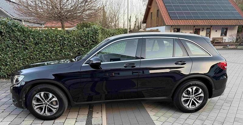Gebraucht Mercedes GLC220 Exclusive 170 PS (125 kW) 2018 Schwarz SUV