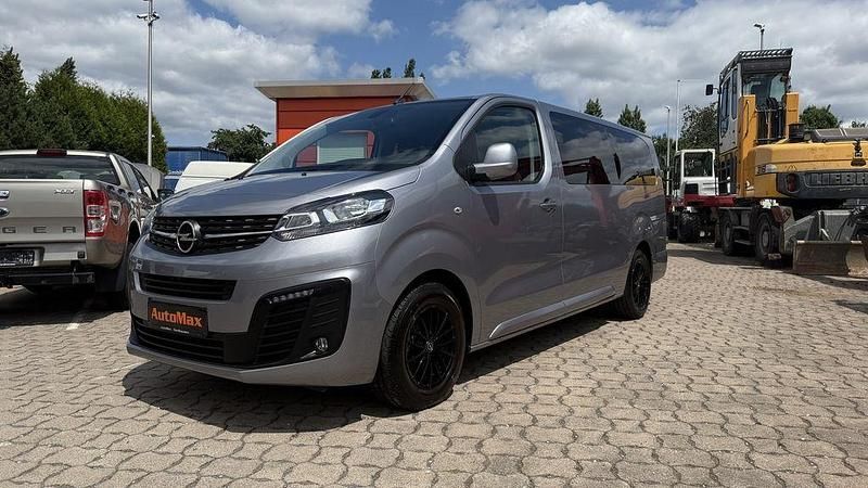 Grau Gebraucht 2020 Opel Zafira Life Van | 26.999 € (Fairer Preis) - Bild 1/4