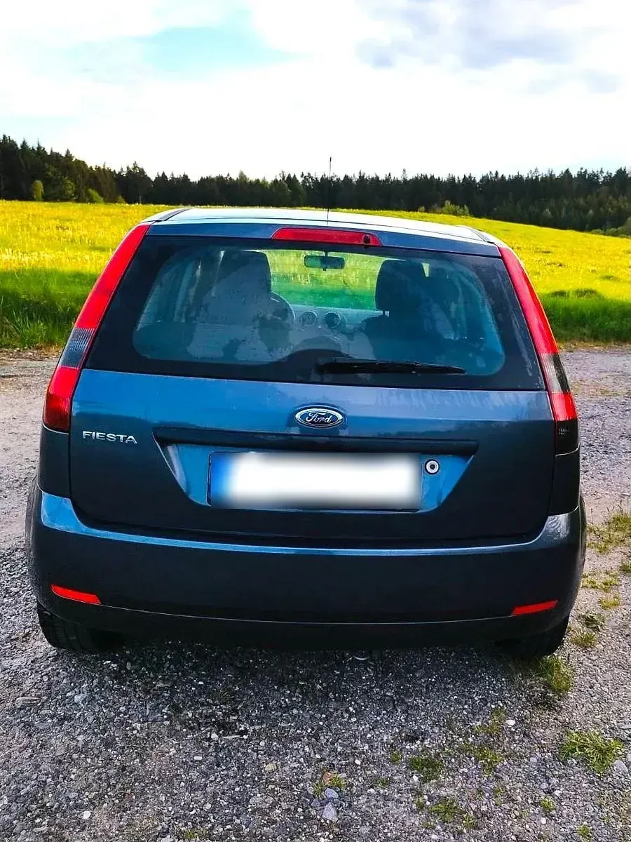 Gebraucht Ford Fiesta 60 PS (44 kW) 2005 Grau Kleinwagen