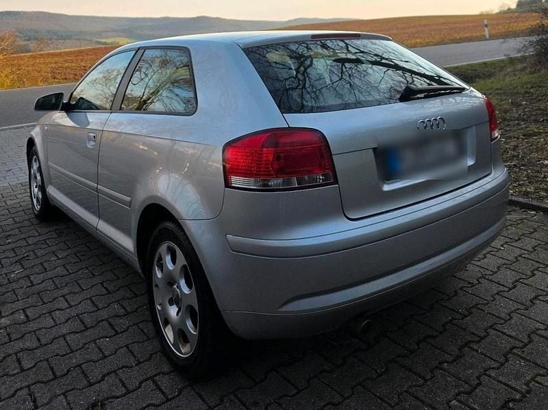 Gebraucht Audi A3 Ambition 102 PS (75 kW) 2004 Silber Kleinwagen