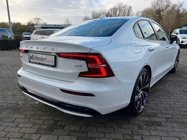 Gebraucht Volvo S60 145 PS (106 kW) 2024 Limousine