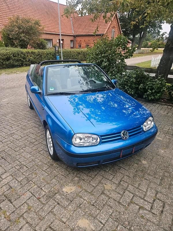 Blau Gebraucht 2000 VW Golf Cabriolet Karmann Cabrio | 2.699 € - Bild 1/4