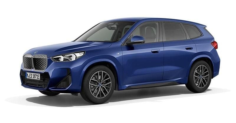 Blau Gebraucht 2025 BMW iX1 Comfort Edition SUV | 49.072 € (Guter Preis) - Bild 1/4