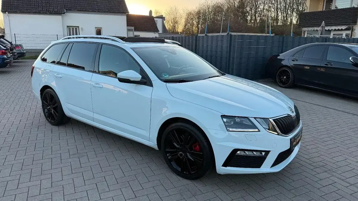 Gebraucht Skoda Octavia RS 184 PS (135 kW) 2018 Weiß Kombi