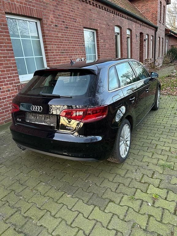 Gebraucht Audi A3 Ambiente 150 PS (110 kW) 2015 Schwarz Limousine