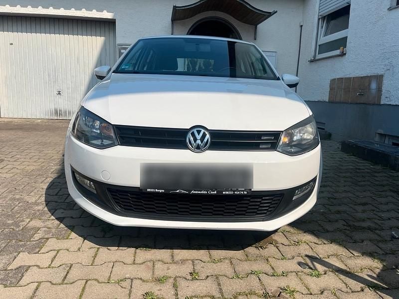 Weiß Gebraucht 2011 VW Polo Kleinwagen | 4.300 € (Guter Preis) - Bild 1/4