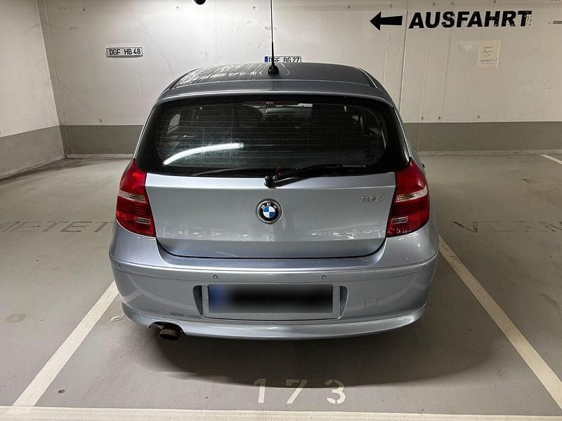Usata BMW 118 143 CV (105 kW) 2009 Blu Utilitaria
