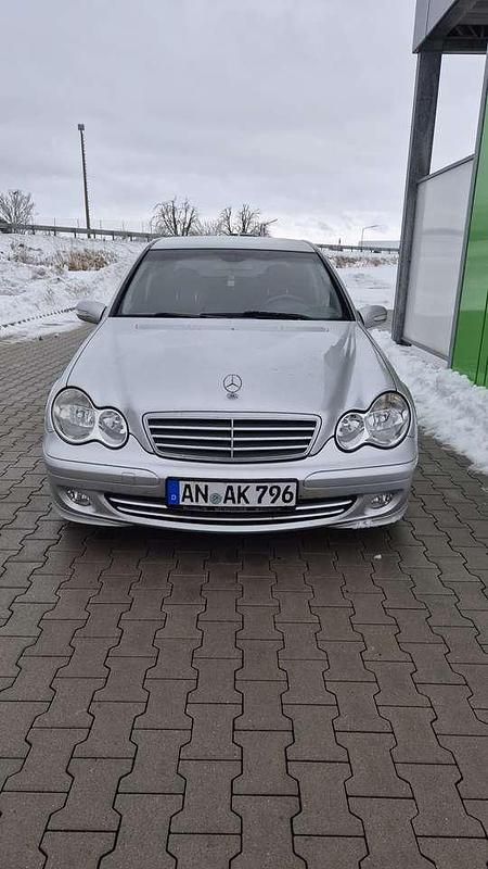 Silber Gebraucht 2004 Mercedes C200 Classic Limousine | 1.890 € (Guter Preis) - Bild 1/4