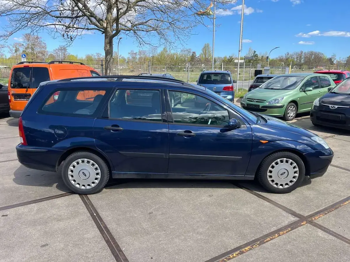Gebraucht Ford Focus 101 PS (74 kW) 2004 Blau Kombi
