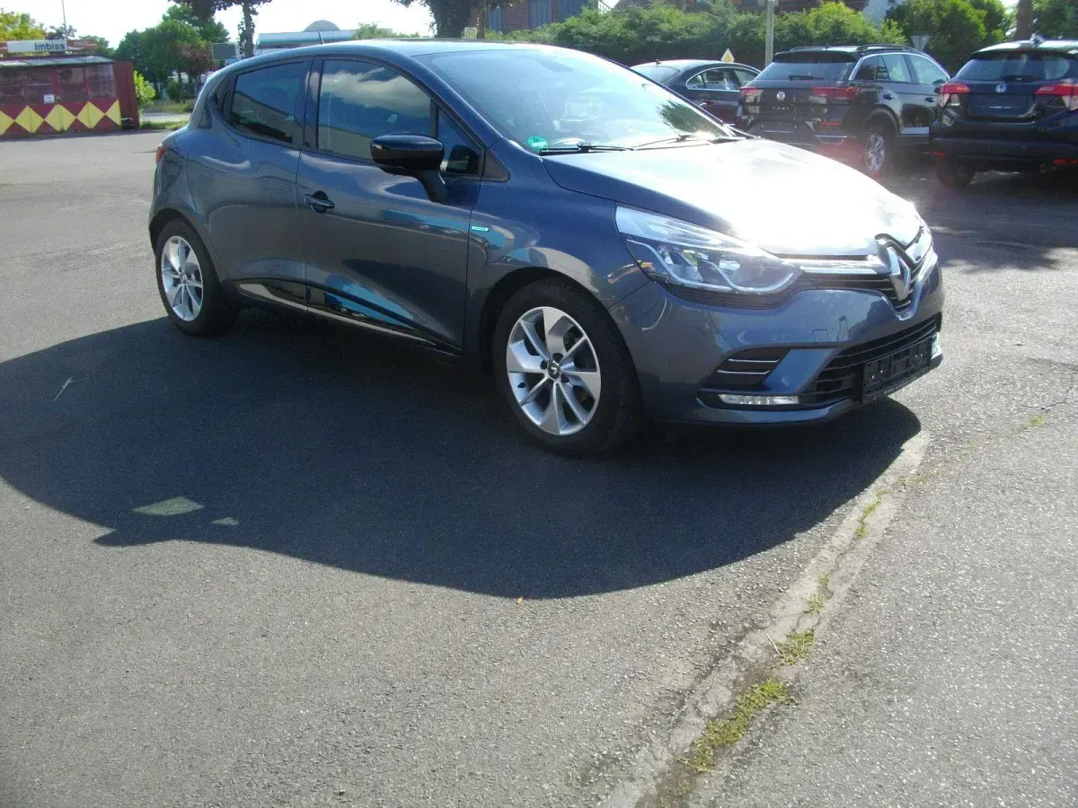 Gebraucht Renault Clio LIMITED 73 PS (53 kW) 2016 Grau Kleinwagen