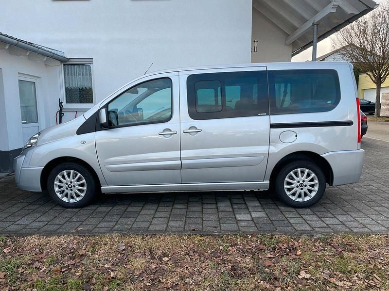 Second-hand Citroën Jumpy 163 CP (119 kW) 2014 Argintiu Monovolum