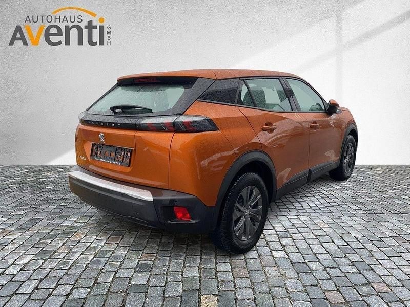 Gebraucht Peugeot e-2008 Active 100 kW (136 PS) 2021 Orange SUV