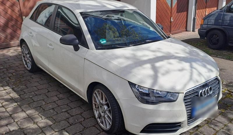 Gebraucht Audi A1 Sportback Ambition 122 PS (89 kW) 2014 Weiß Kleinwagen