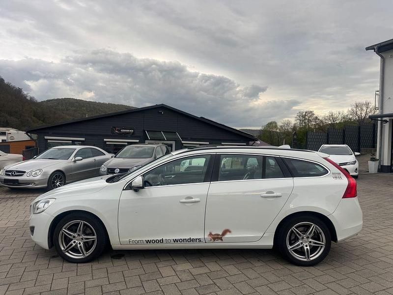 Gebraucht Volvo V60 Summum 205 PS (150 kW) 2011 Weiß Kombi