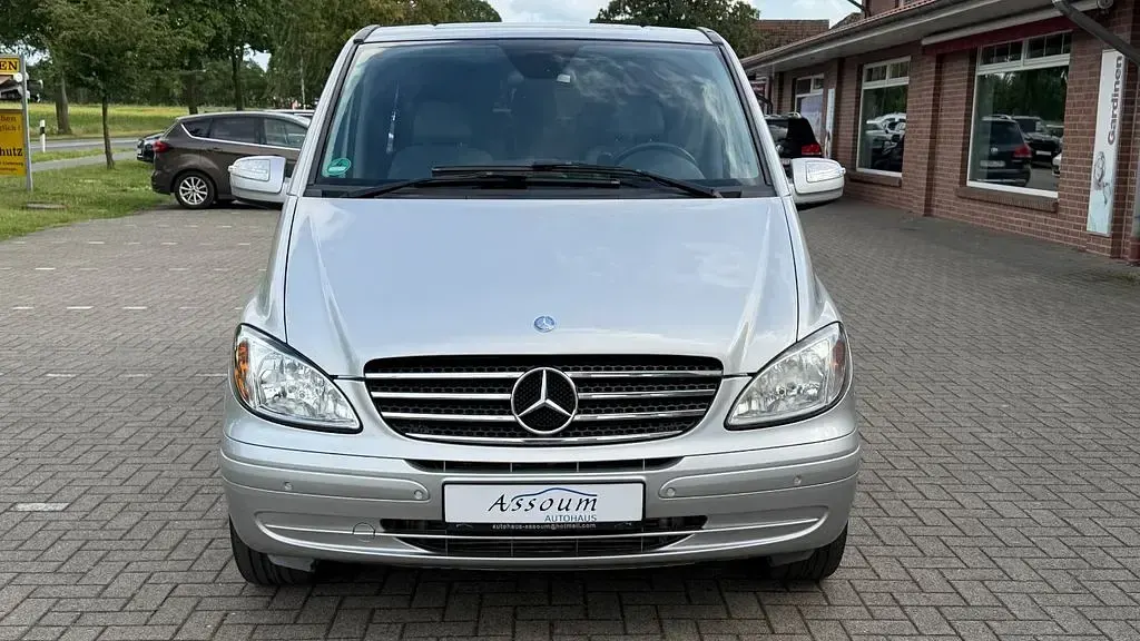 Gebraucht Mercedes Viano 150 PS (110 kW) 2009 Silber Van / Kleinbus