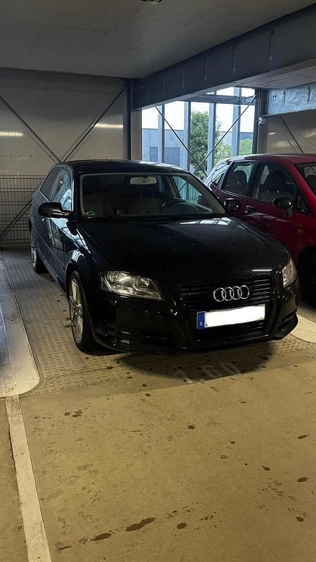 Schwarz Gebraucht 2010 Audi A3 Coupé | 7.500 € (Teuer) - Bild 1/4