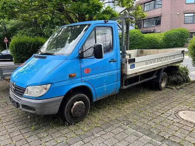Occasion Mercedes Sprinter 109 ch (80 kW) 2001 Bleue Van