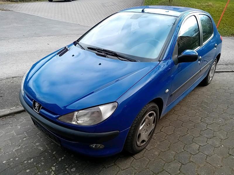 Blau Gebraucht 2002 Peugeot 206 Kleinwagen | 700 € (Guter Preis) - Bild 1/4