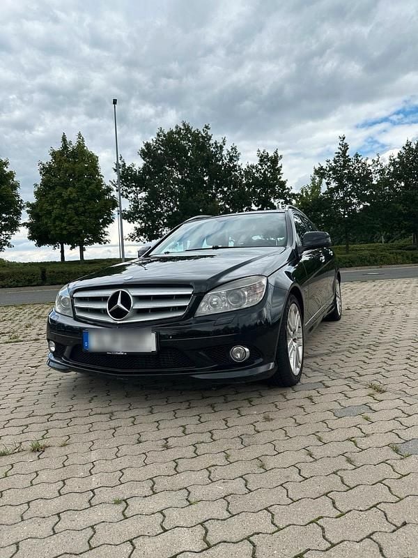 Schwarz Gebraucht 2008 Mercedes C320 Avantgarde Kombi | 4.999 € - Bild 1/4