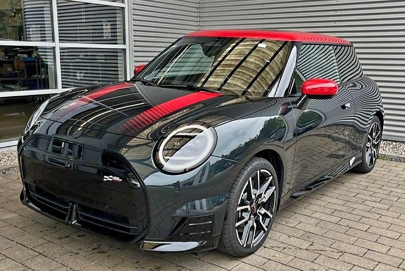 Gebraucht Mini Cooper 160 kW (218 PS) 2024 Schwarz Kleinwagen