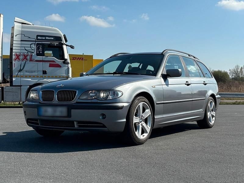 Gebraucht BMW 330 231 PS (169 kW) 2003 Grau Kombi