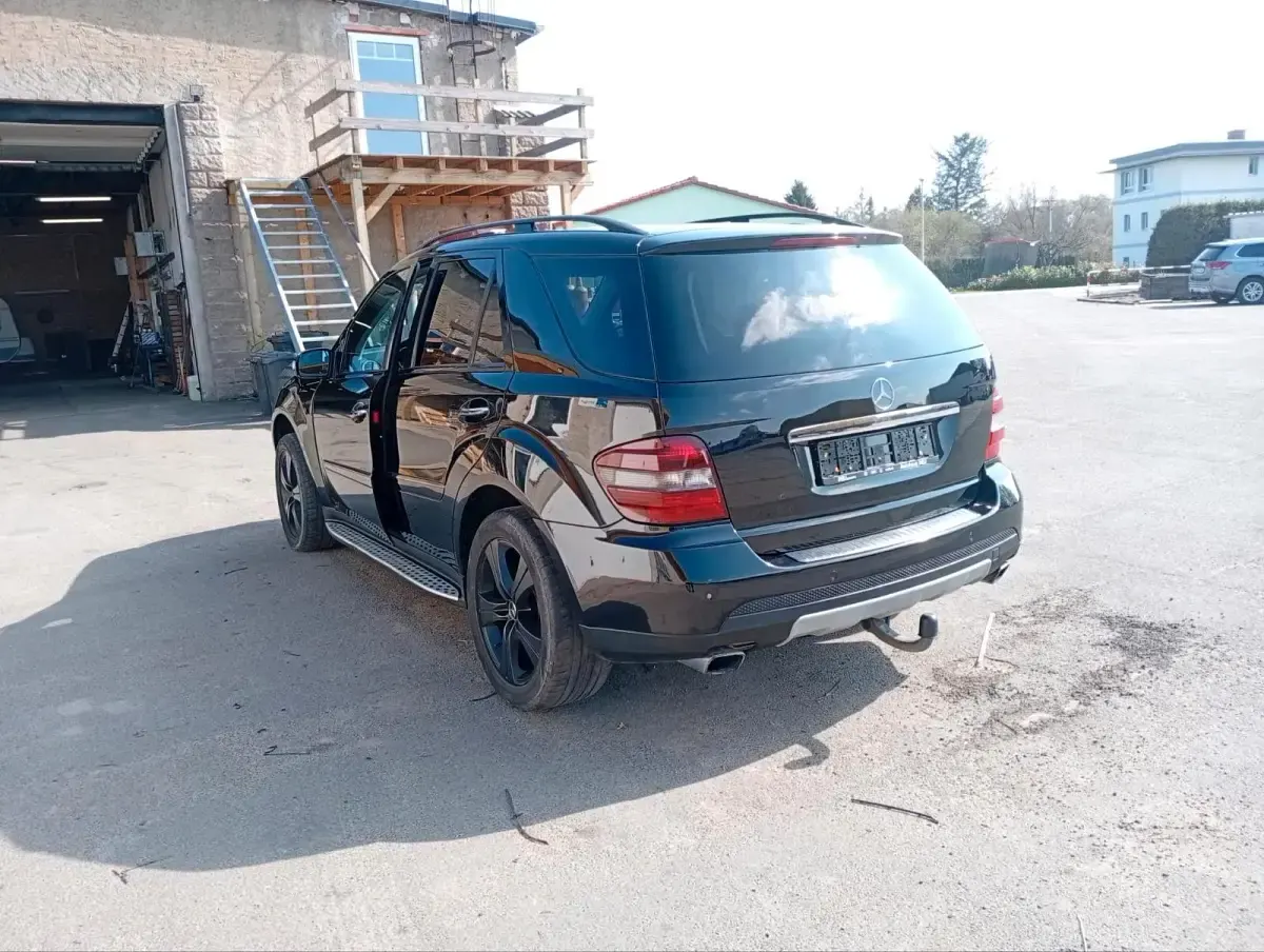 Brugt Mercedes ML280 190 HK (139 kW) 2007 Sort SUV