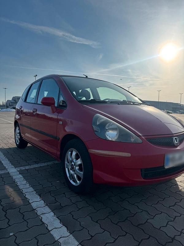 Gebraucht Honda Jazz 60 PS (44 kW) 2005 Rot Kleinwagen