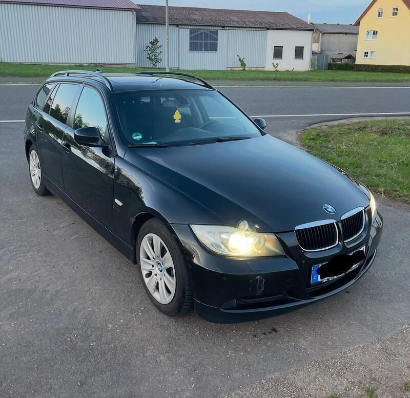 Schwarz Gebraucht 2008 BMW 320 Kombi | 1.700 € (Superpreis) - Bild 1/4