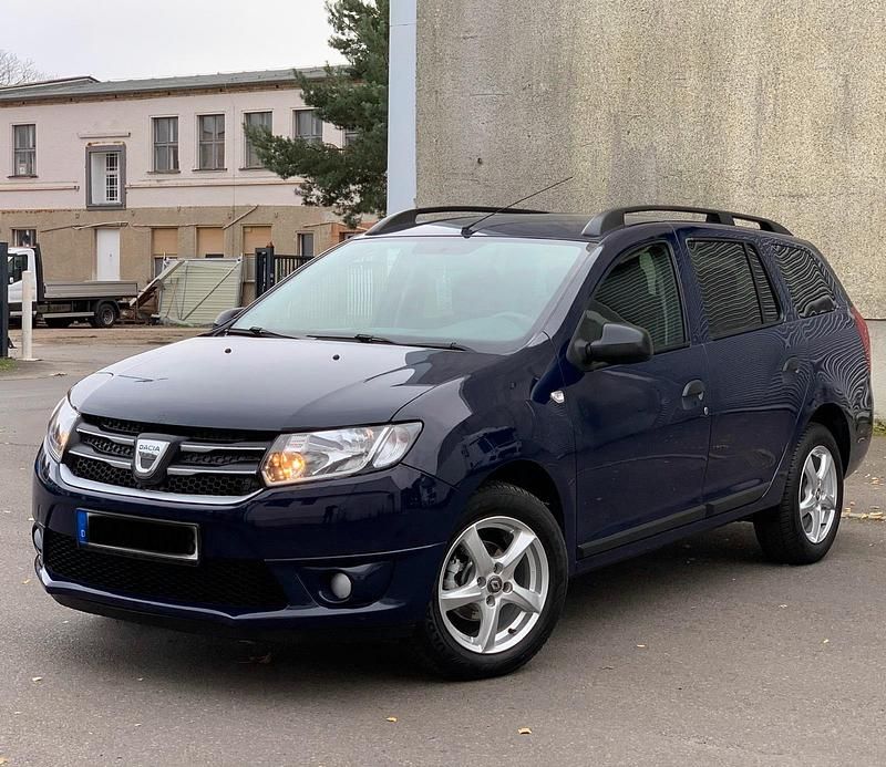 Blau Gebraucht 2016 Dacia Logan MCV Kombi | 8.000 € (Teuer) - Bild 1/4