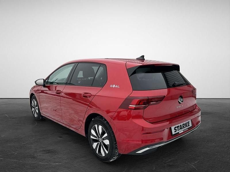 Gebraucht VW Golf VIII Goal 116 PS (85 kW) 2025 Rot Limousine