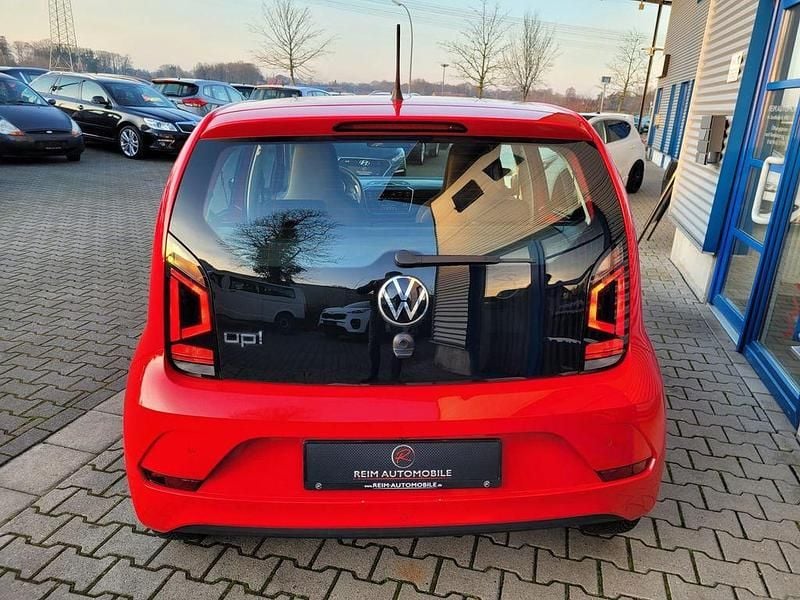 Second-hand VW up! Basis 65 CP (47 kW) 2021 Roșu Hatchback