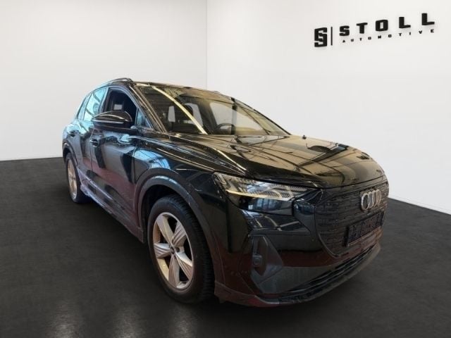 Gebraucht Audi Q4 e-tron S-Line 219 kW (299 PS) 2021 Schwarz SUV