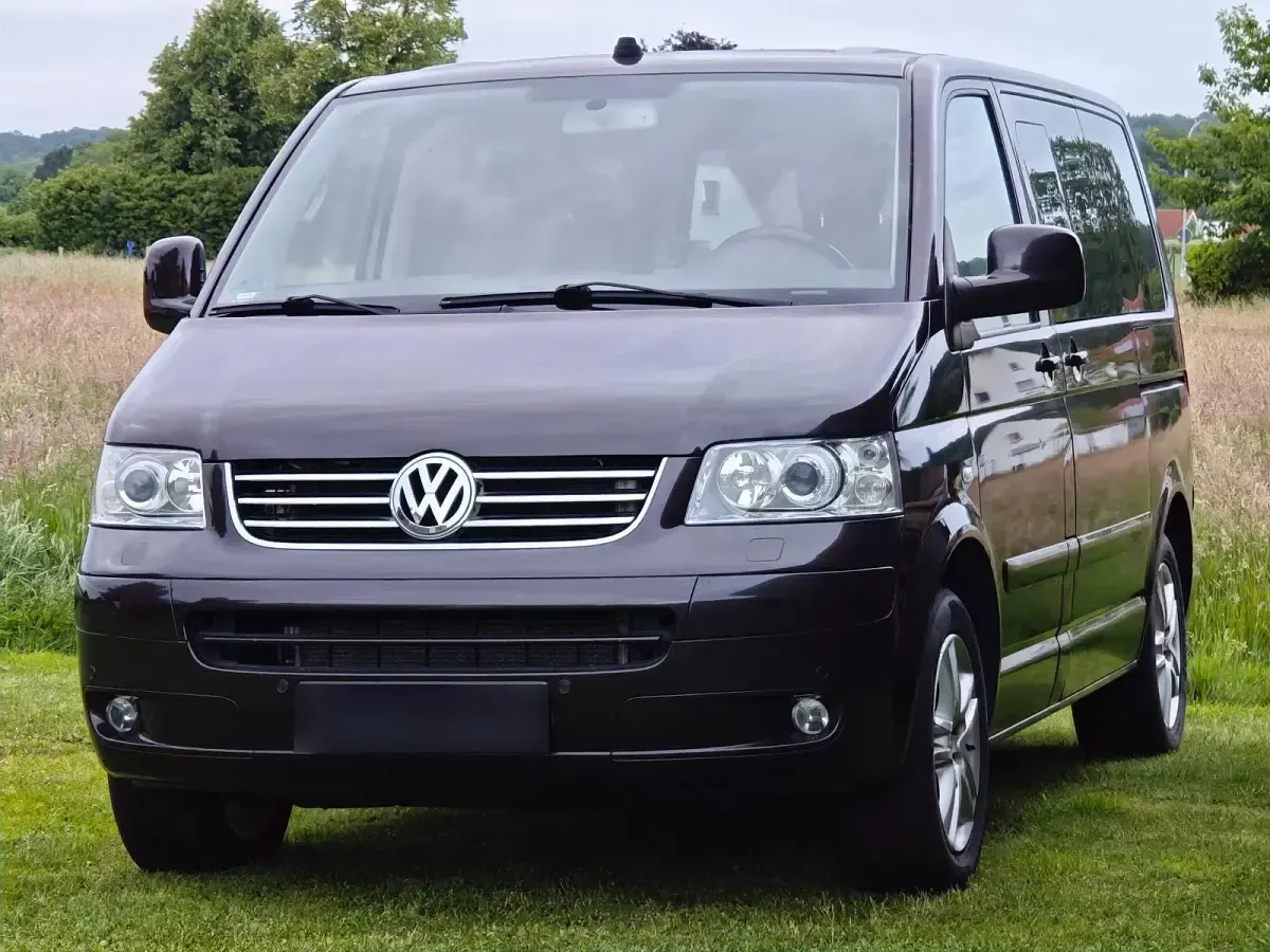 Gebraucht VW Multivan Highline 174 PS (127 kW) 2008 Braun Van / Kleinbus