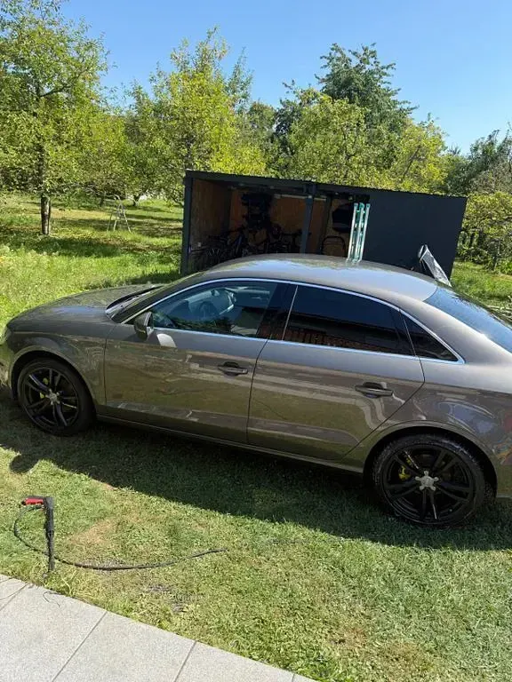 Gebraucht Audi A3 Ambiente 125 PS (91 kW) 2014 Andere farben Limousine