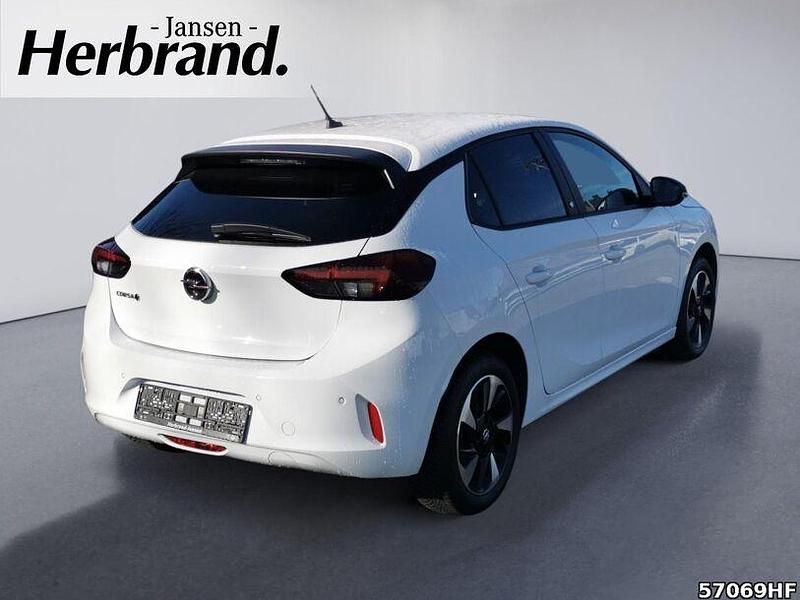 Gebraucht Opel Corsa Edition 100 kW (136 PS) 2022 Jade weiss/arktis weiss Limousine