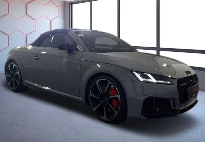 Grau Gebraucht 2023 Audi TT Roadster Ambiente Cabrio | 68.200 € (Teuer) - Bild 1/4